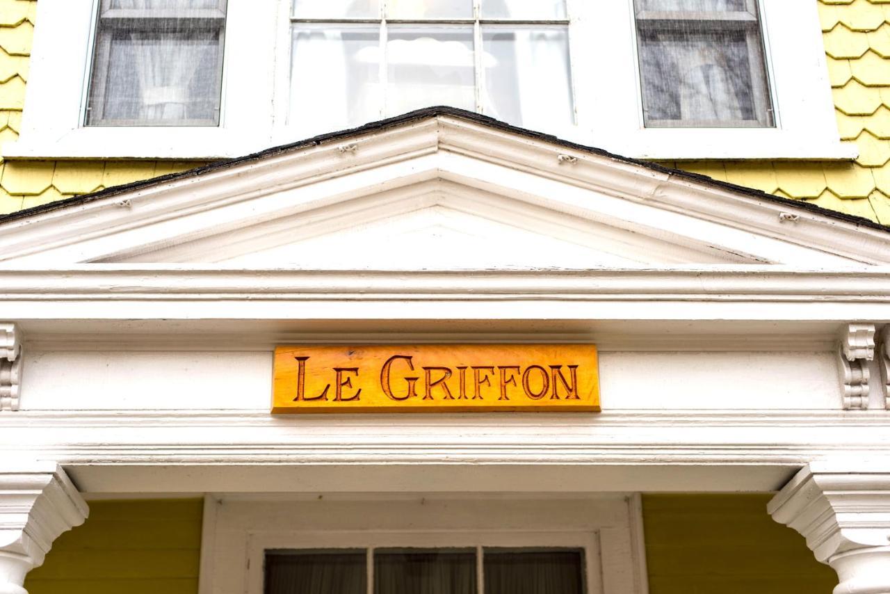 Le Griffon Bed & Breakfast Shediac Exterior photo